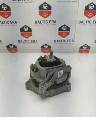 BMW 4 F32 F33 Engine mount bracket 6859412