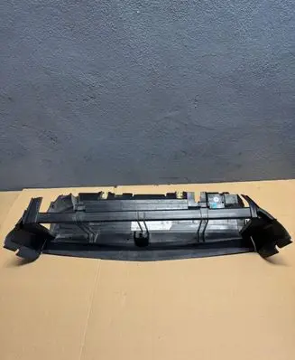 Mercedes-Benz GLK (X204) Intercooler air guide/duct channel A2045052730