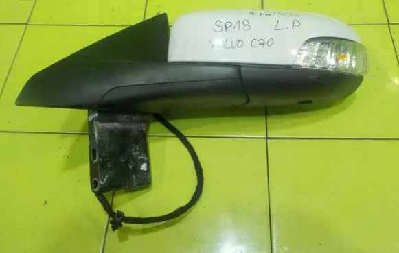 Volvo C70 Front door electric wing mirror LEWE SP18