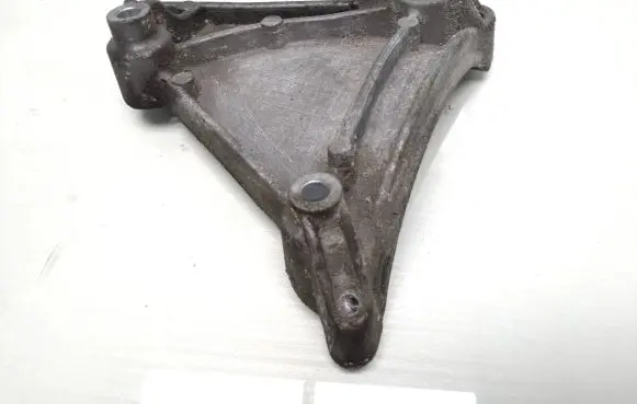 Audi A6 S6 C6 4F A/C compressor mount bracket 06e260835c