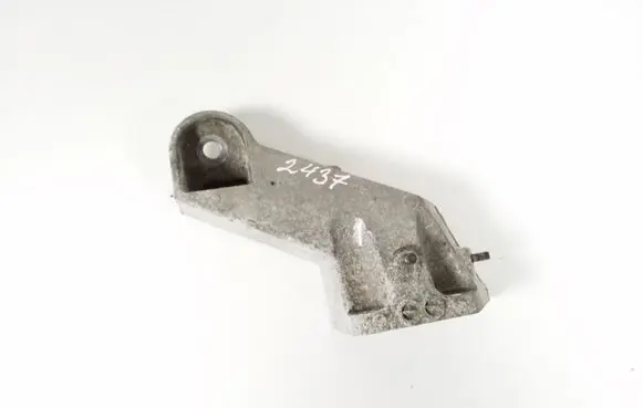 Lexus GS 250 350 300H 450H Engine mounting bracket 1230231020