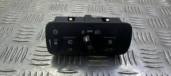 Volvo V70 Light switch 30739434