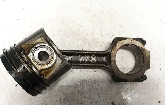 Lancia Lybra Piston with connecting rod