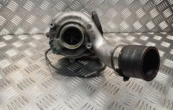 Audi A6 S6 C6 4F Turbo 059145715F