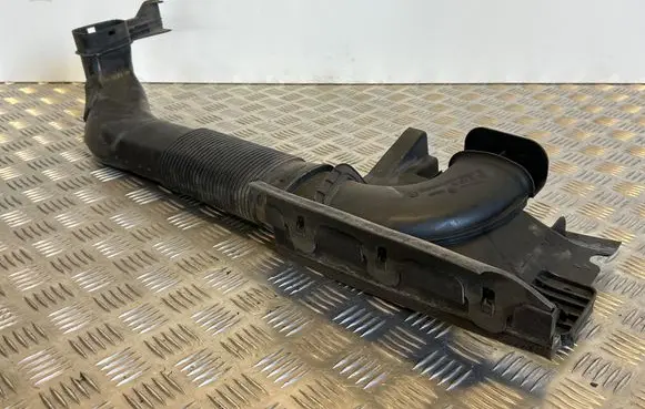 Ford Mondeo MK IV Air intake duct part AG919E635AE