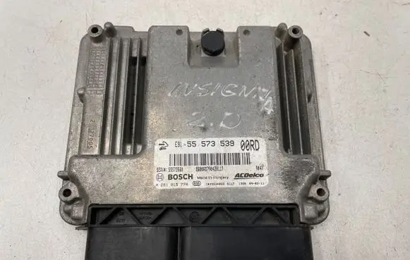 Opel Insignia A Engine control unit/module 55573539 55573560 0281015774