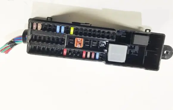 Ford C-MAX II Fuse module av6t14014gba