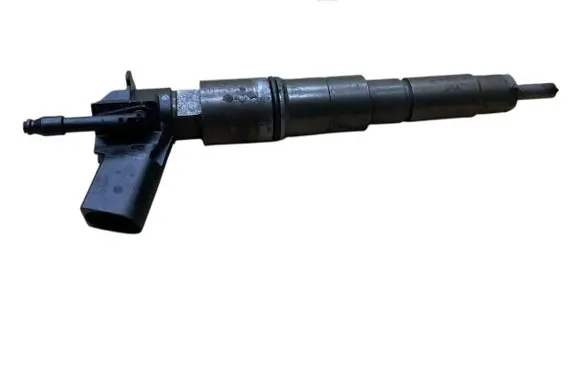 BMW 7 E65 E66 Fuel injector 0445115070 779272107