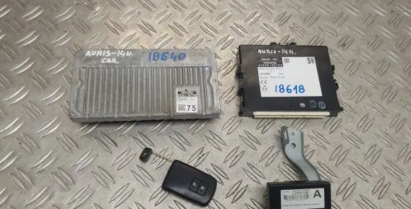 Toyota Auris E180 Engine ECU kit and lock set 896610Z750 8999002190
