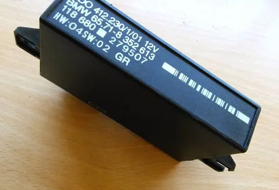 BMW 7 E38 Cruise control unit/module 8352613