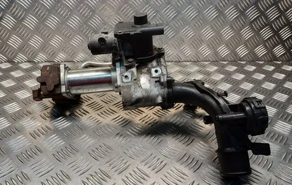 Renault Clio III EGR valve cooler 8200545260 H8200282949 8200323338