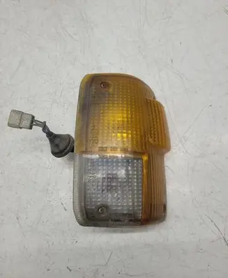 Isuzu Trooper Front indicator light