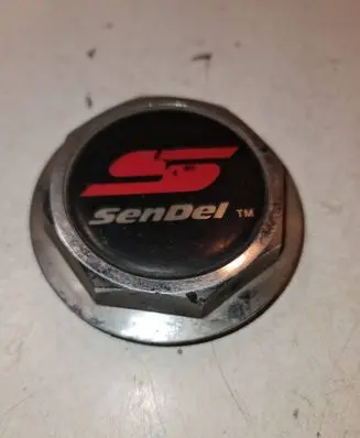 Volkswagen Golf I Non-original wheel cap 899048 DW01331 sendel