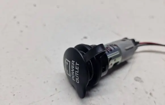 Chrysler Grand Voyager V 12 V Socket (rear) 