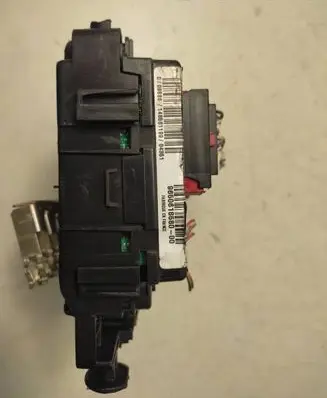 Peugeot Partner Fuse module 9650618580