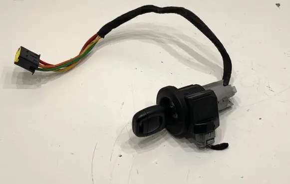 Renault Thalia II Ignition lock 