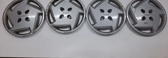 Fiat Coupe R15 wheel hub/cap/trim 7785948