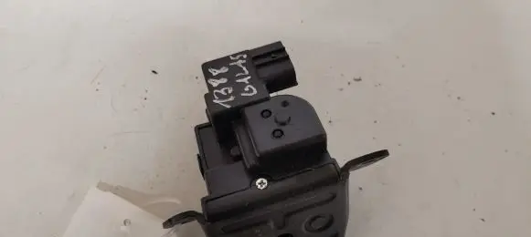 KIA Sorento Tailgate/trunk/boot lock/catch/latch
