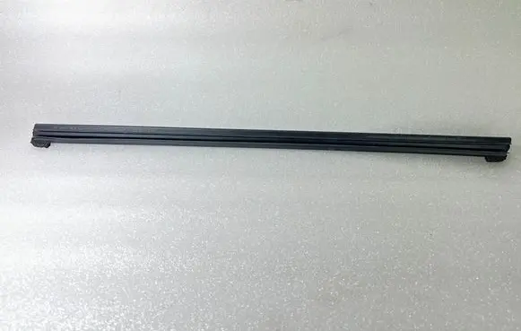 Ford Fiesta Rubber seal front door window/glass 