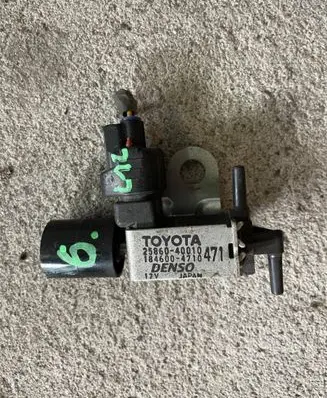 Toyota Yaris Vacuum valve 2586040010 1846004710