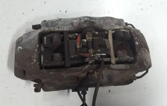 Audi Q7 4L Front brake caliper 