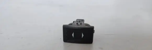Ford Mondeo Mk III Electric window control switch 1S7T14529AE 2B02 031633