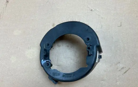Nissan Navara D40 Fog light bracket 89210543