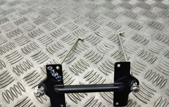 Battery bracket