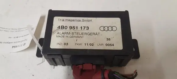 Audi A6 S6 C5 4B Alarm control unit/module 4B0951173 748010101