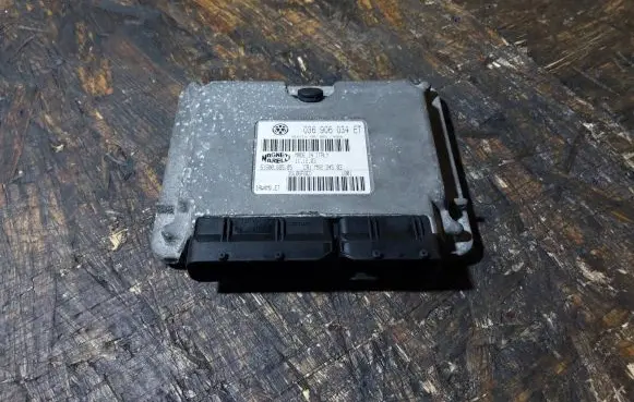 Skoda Fabia Mk1 (6Y) Engine control unit/module ECU 036906034ET 6160068505 3SL06FBCD