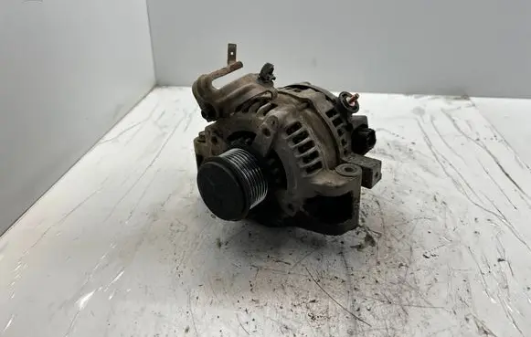 Toyota RAV 4 (XA30) Generator/alternator 