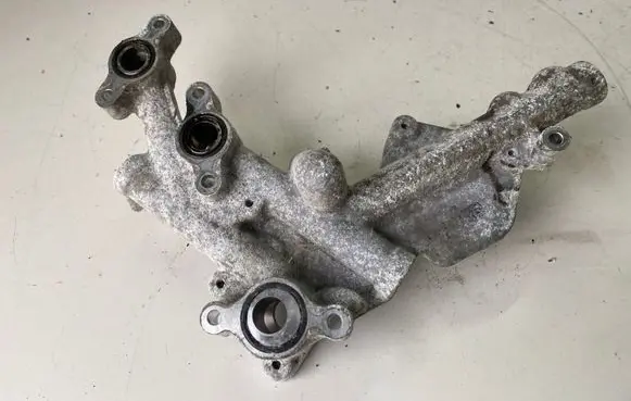 Toyota Avensis T270 other engine part