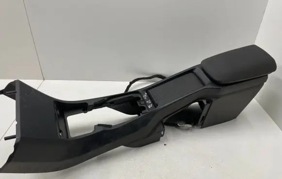Volvo V40 Center console 01302307