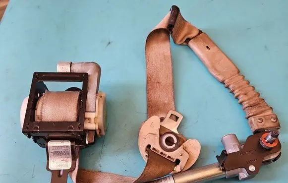 KIA Carnival Front seatbelt 88810-4D100 IMPRK1331131