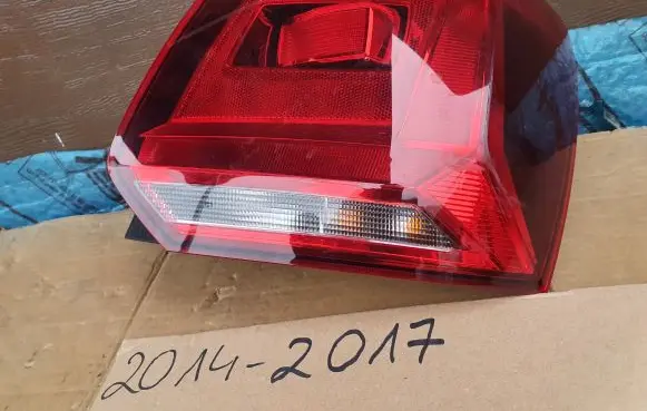 Volkswagen Polo V 6R Rear/tail lights 6C0945096H 6C0945112B
