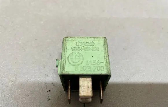 BMW 5 E60 E61 Other relay 61368373700