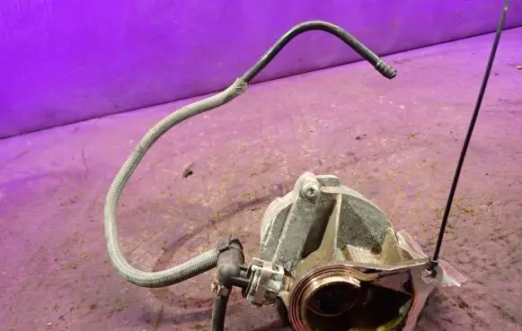 Renault Scenic II - Grand scenic II Vacuum pump