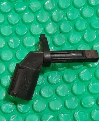Porsche Macan (95B) ABS brake wheel speed sensor 95B927804A