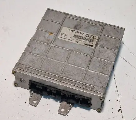 Audi A4 S4 B5 8D Engine control unit/module 8D0907558A 26SA0000 0261204503