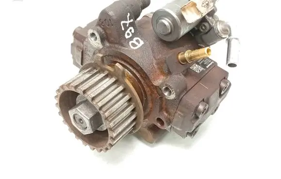 Volvo V40 Fuel injection high pressure pump 9676289780