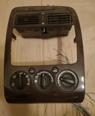 Toyota Avensis T270 Climate control/heater control trim 