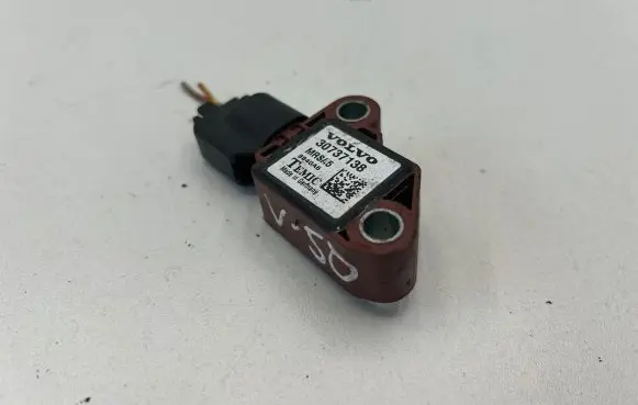 Volvo V50 Airbag deployment crash/impact sensor 8840A6 30737138 MR735