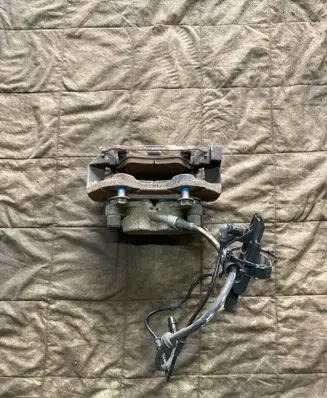 Mercedes-Benz R W251 Front brake caliper