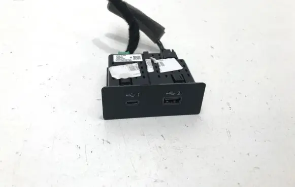 USB socket connector