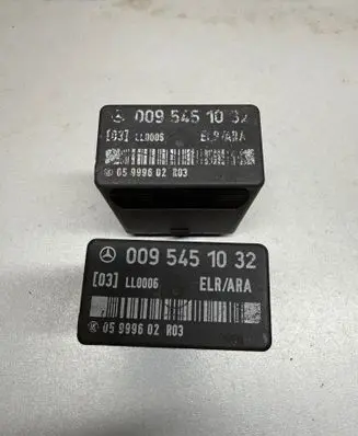 Mercedes-Benz E W124 Other relay 0095451032 05999602