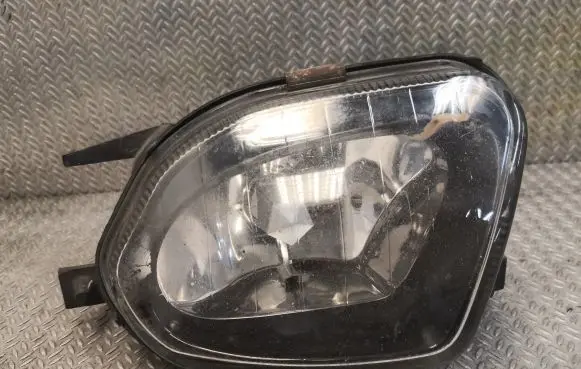 Mercedes-Benz E W211 Front fog light