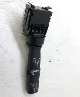 Honda CR-V Wiper control stalk M48604