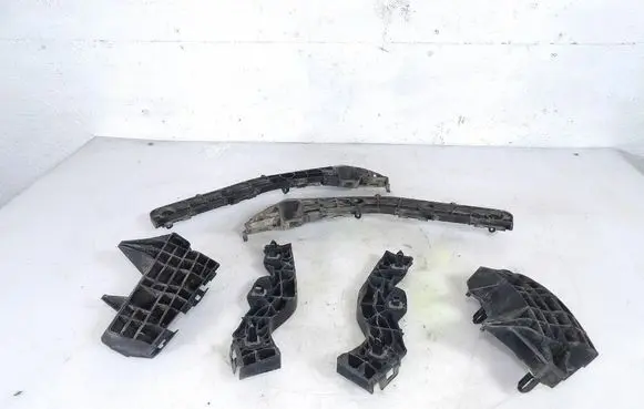 Toyota Avensis T220 Rear bumper mounting bracket 5257605041