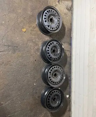 Hyundai i30 R16 steel rim 3021654163