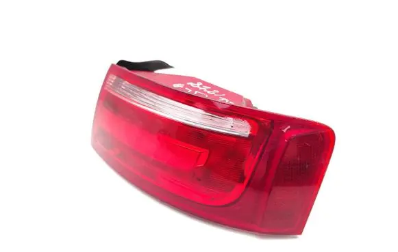 Audi A5 8T 8F Rear/tail lights 8T8945096